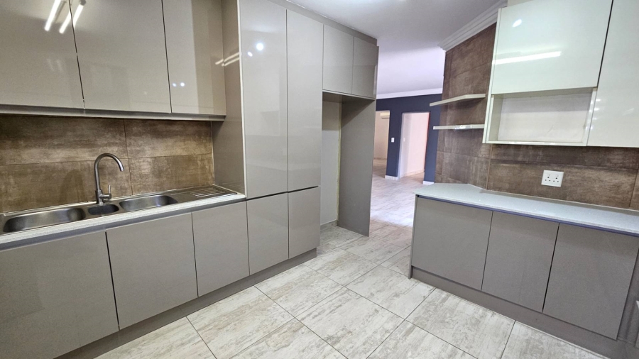 4 Bedroom Property for Sale in Melodie North West